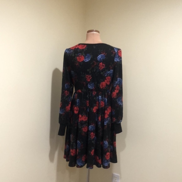 NWT Torrid Super Soft Plush Dress 00 M L Dark Gray Floral Puff Sleeve Skater - Picture 6 of 13